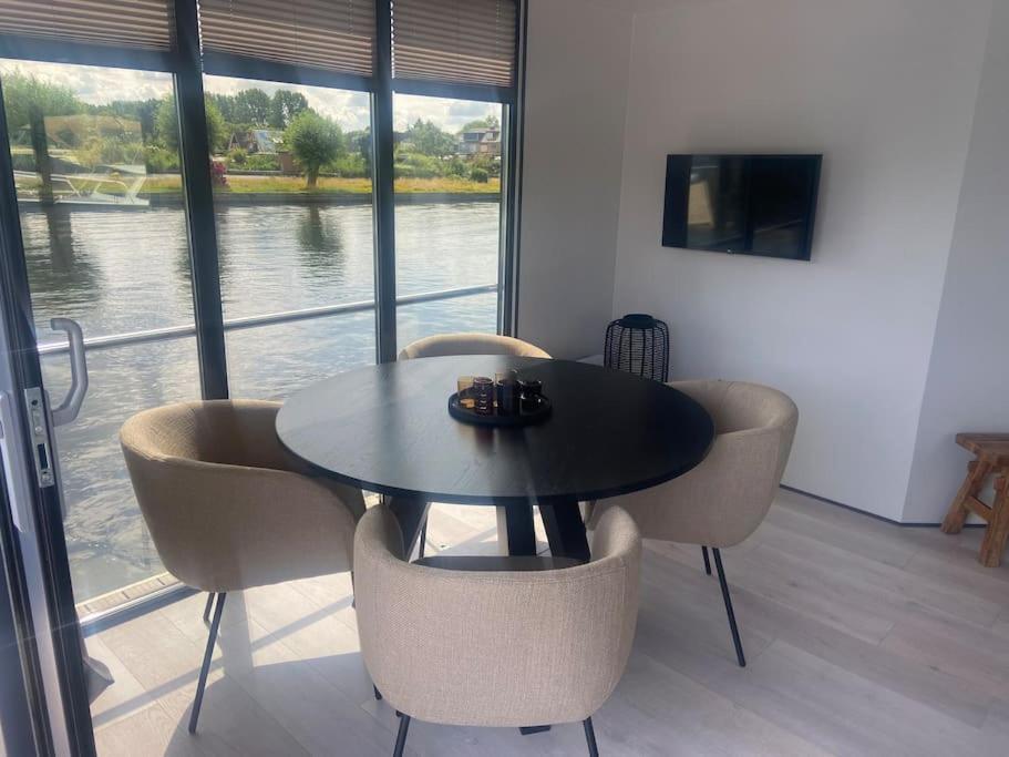 La Mare Houseboat 호텔 Nederhorst den Berg 외부 사진