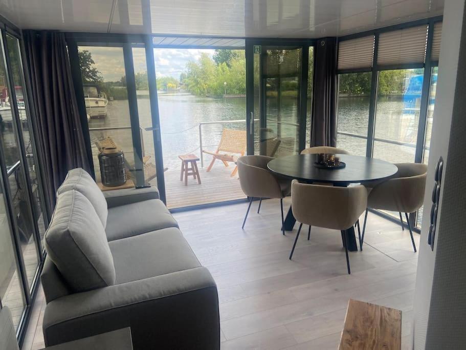La Mare Houseboat 호텔 Nederhorst den Berg 외부 사진