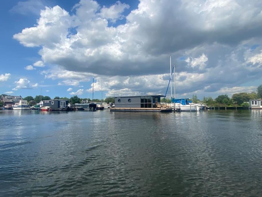 La Mare Houseboat 호텔 Nederhorst den Berg 외부 사진