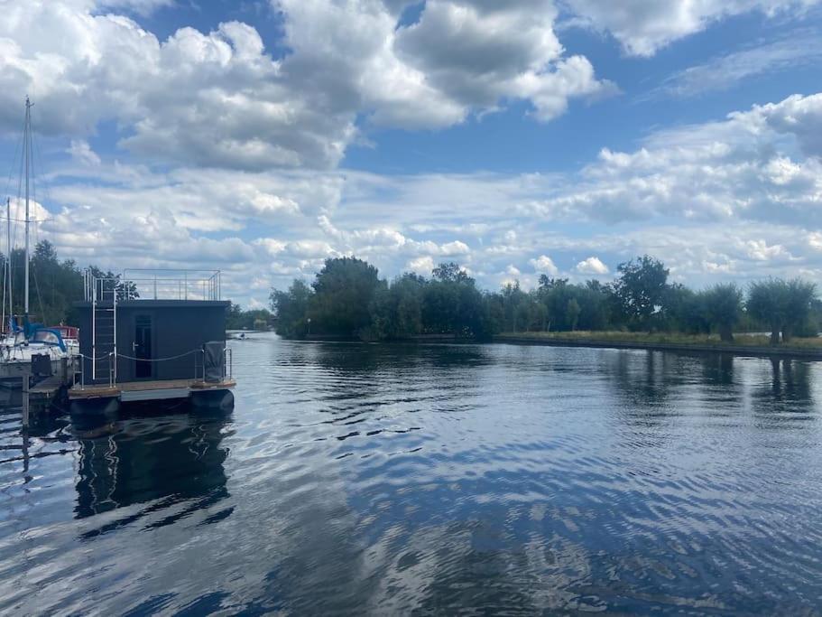 La Mare Houseboat 호텔 Nederhorst den Berg 외부 사진